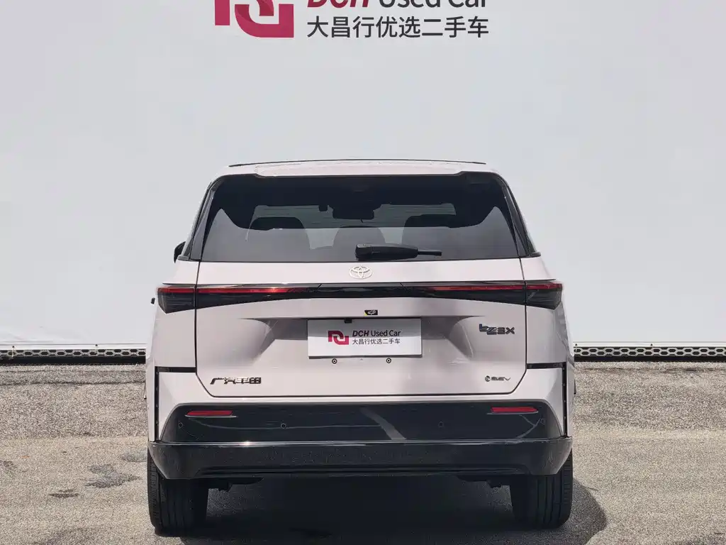 Toyota bZ3X — миниатюра 5