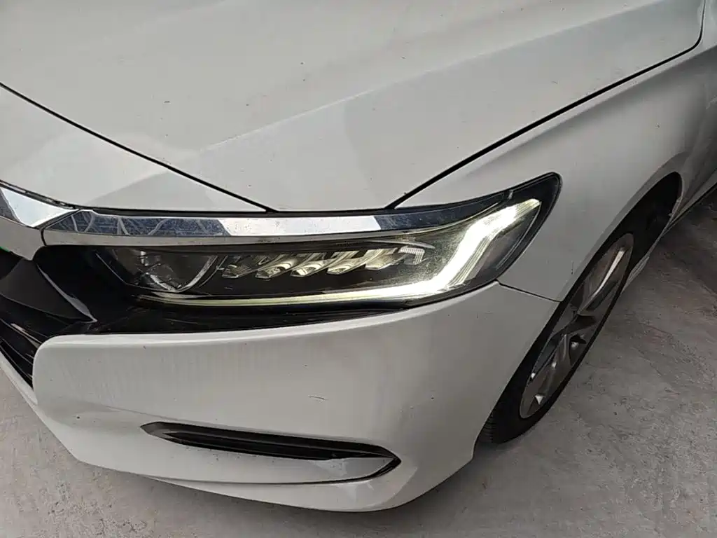 Honda Accord — миниатюра 24