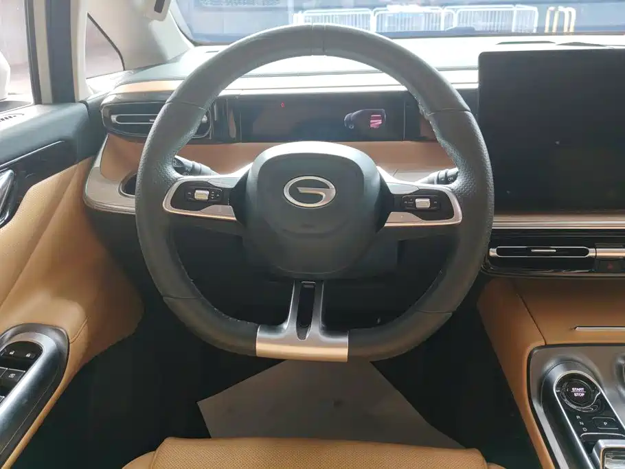 GAC Motor 传祺E8 PHEV — миниатюра 15