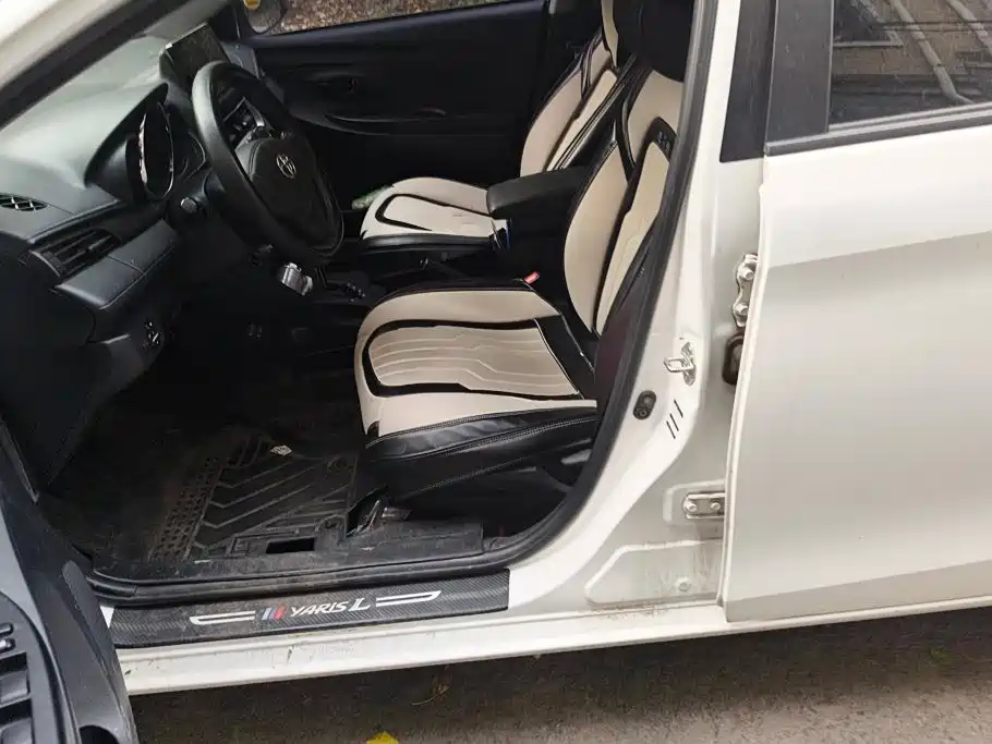 Toyota Yaris L — миниатюра 9
