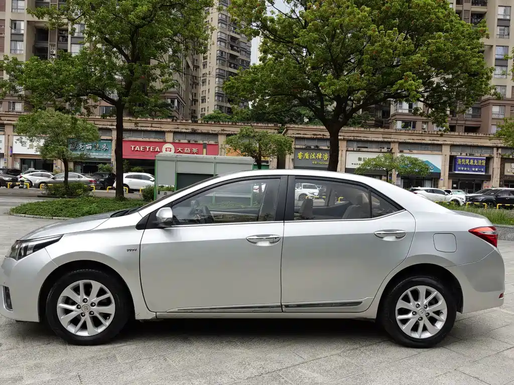 Toyota Corolla — миниатюра 4