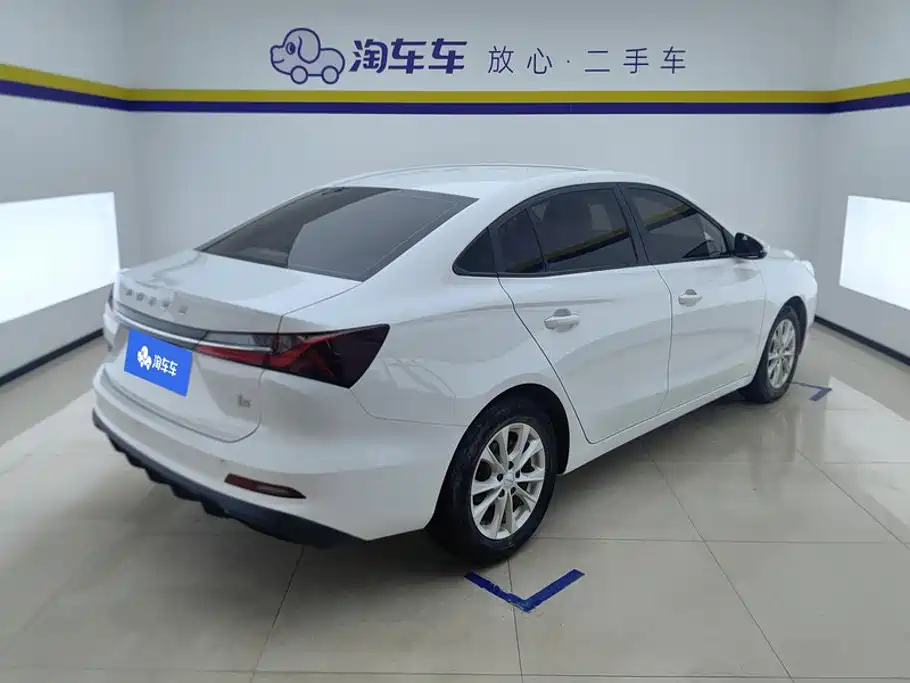 Roewe i5 — миниатюра 3