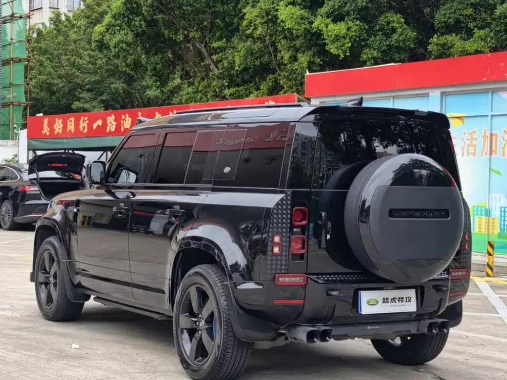 Land Rover Defender — миниатюра 9