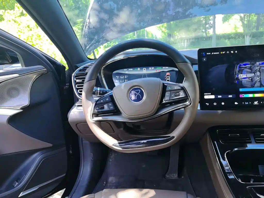 BYD Han — миниатюра 11