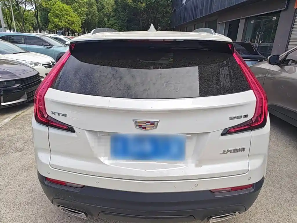 Cadillac XT4 — миниатюра 6