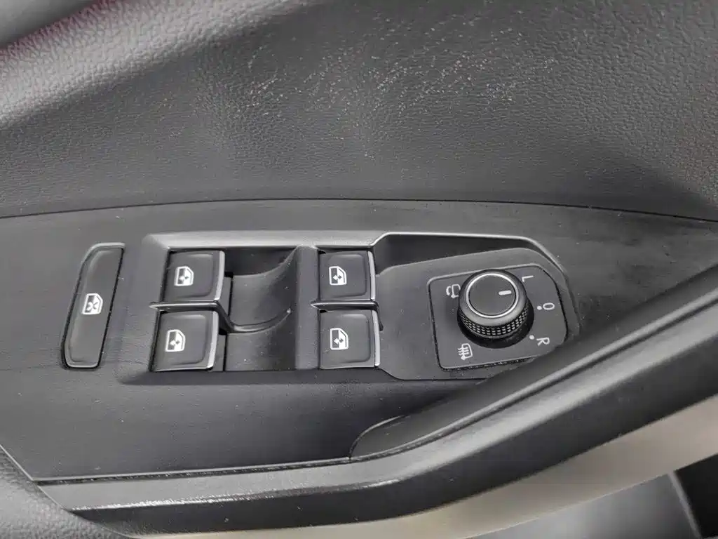Volkswagen Sagitar — миниатюра 9