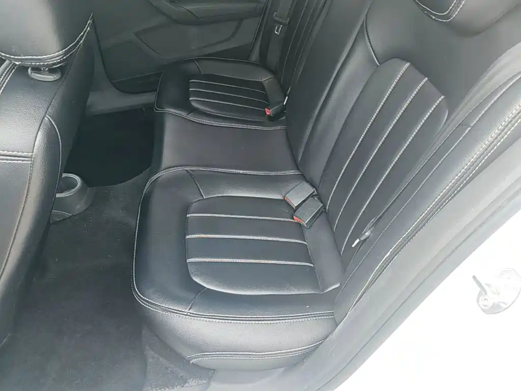 Volkswagen Santana — миниатюра 17
