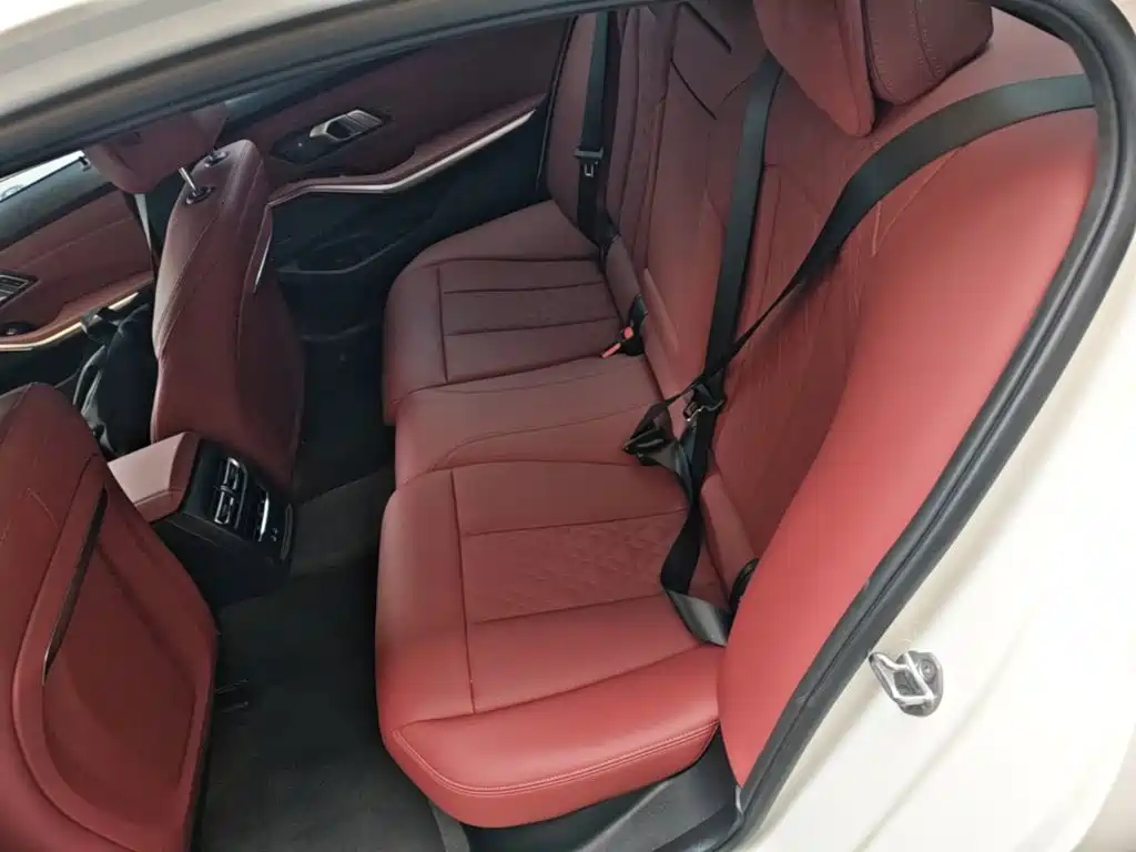 BMW 3 Series — миниатюра 17