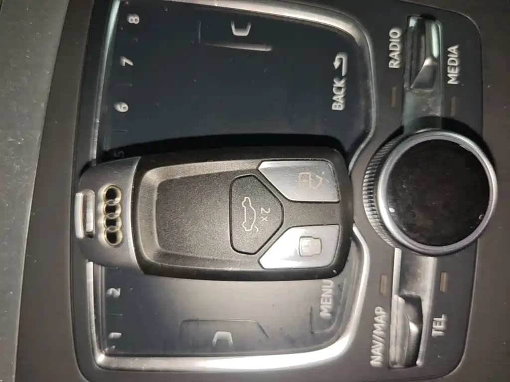 Audi Q5L — миниатюра 9