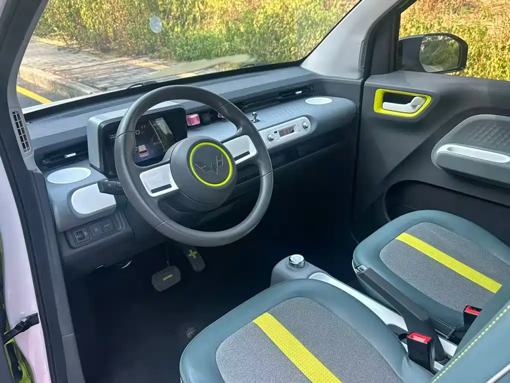 Wuling MINIEV — миниатюра 7