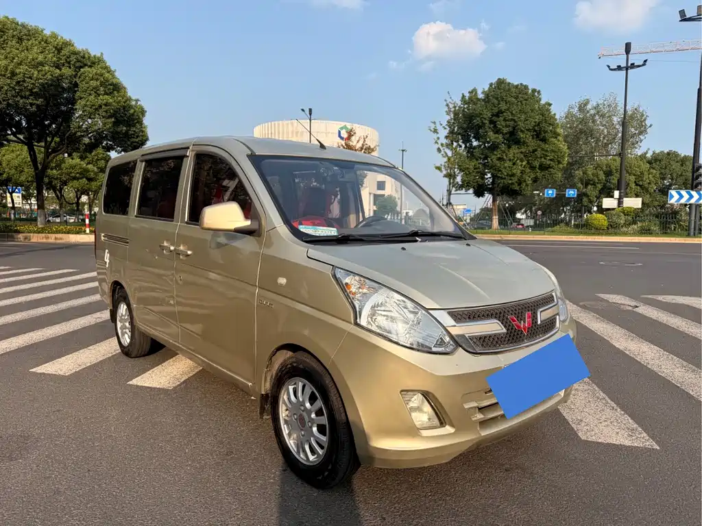 Wuling Rongguang V — миниатюра 3