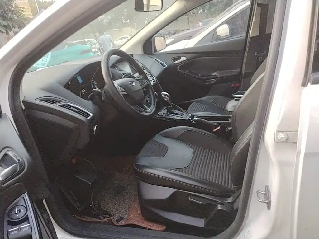 Ford Focus — миниатюра 15