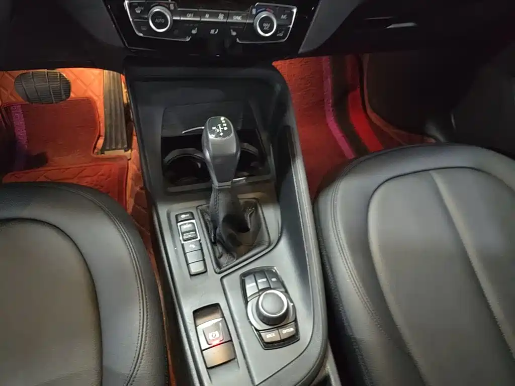 BMW X1 2016 sDrive18Li Premium