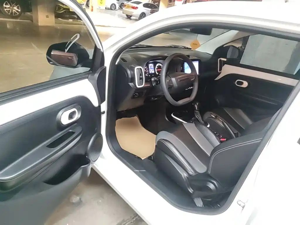 Roewe Clever — миниатюра 16