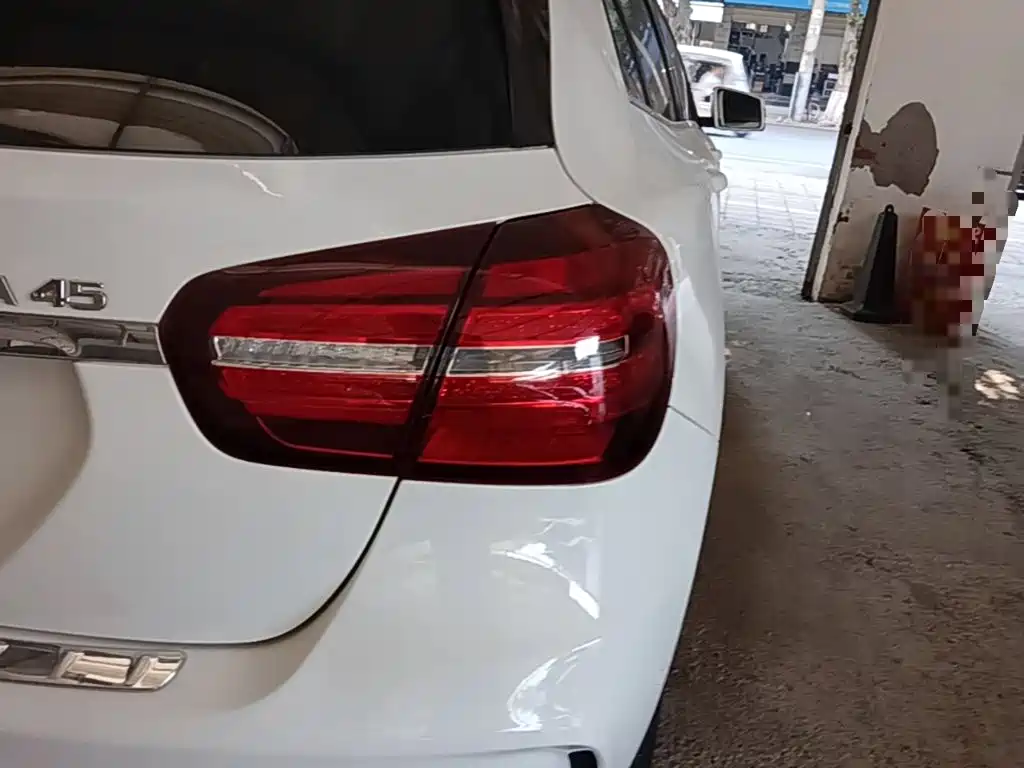 Mercedes-Benz GLA — миниатюра 8