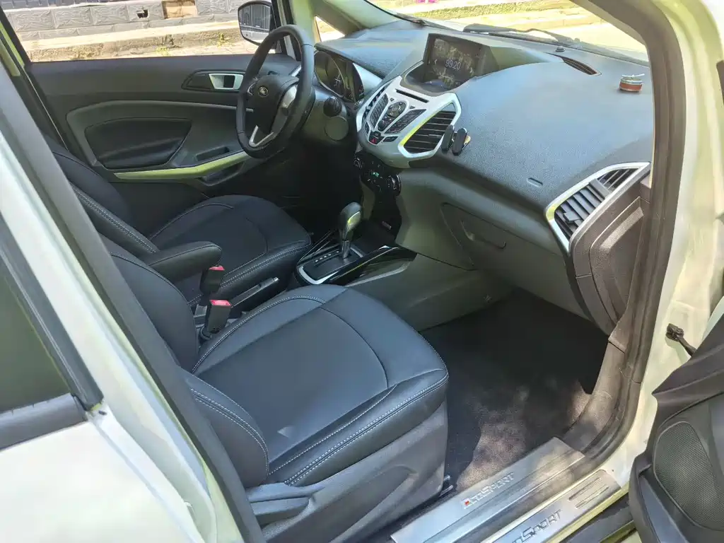 Ford Ecosport — миниатюра 6