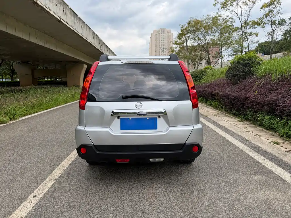 Nissan X-Trail — миниатюра 7