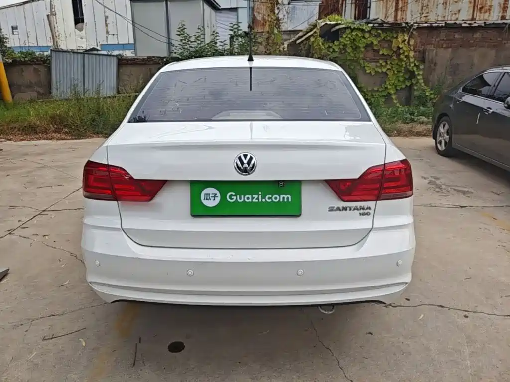Volkswagen Santana — миниатюра 6