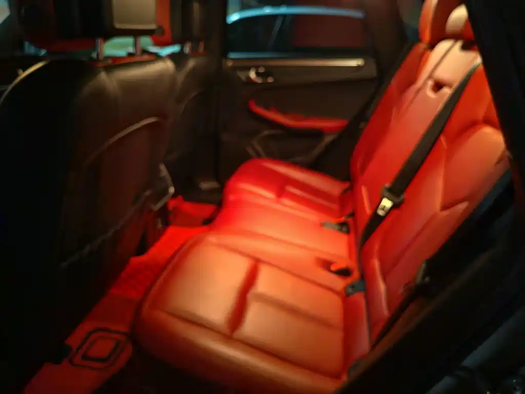 Porsche Macan — миниатюра 4