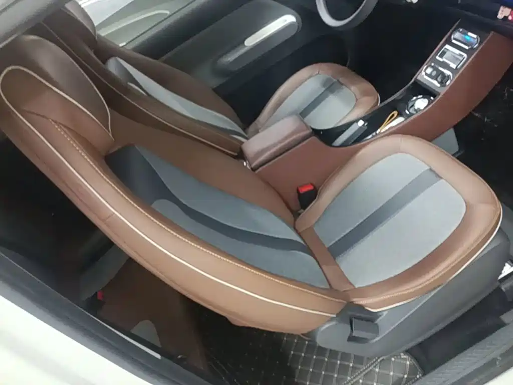 Wuling MINIEV — миниатюра 25