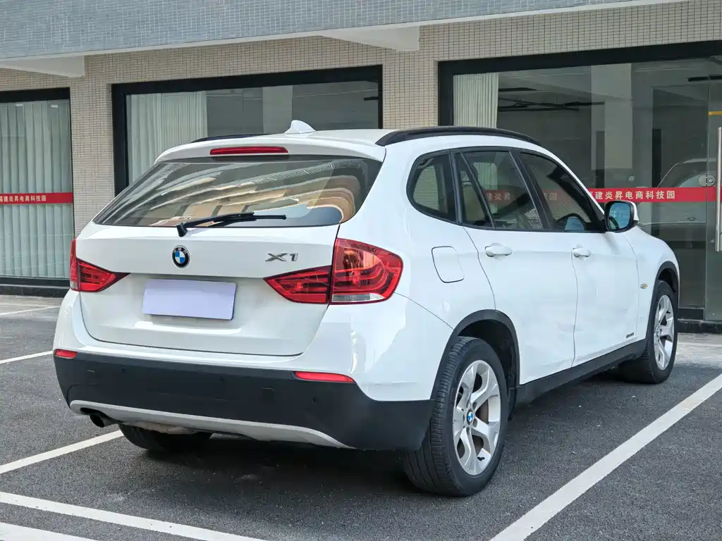BMW X1 (Import) — миниатюра 6