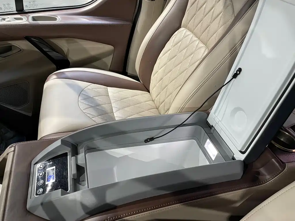 Ford Tourneo 2020 2.0T AT Elite VI