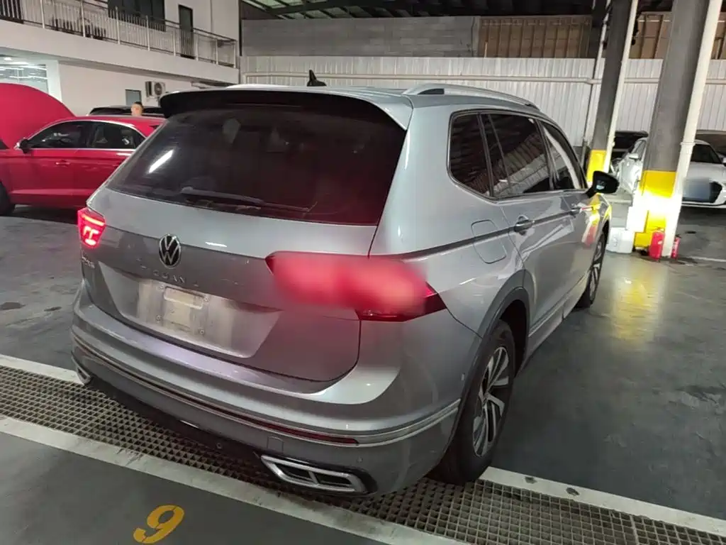 Volkswagen Tiguan L PHEV — миниатюра 7