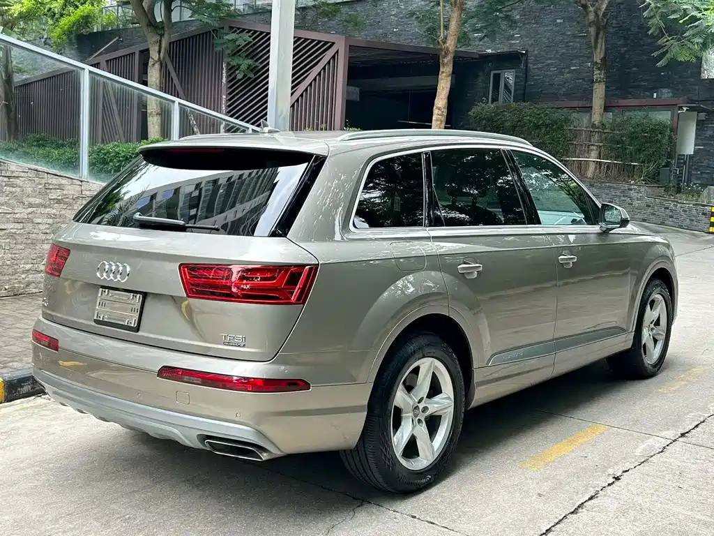 Audi Q7 2016 3.0T