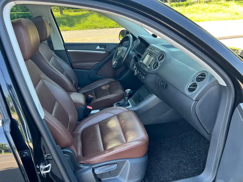 Volkswagen Tiguan — миниатюра 12