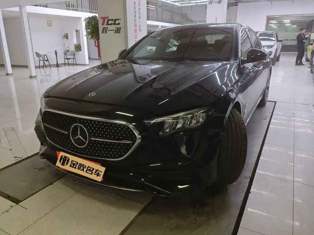奔驰E级 2025款 E 300 L 时尚运动型 2024