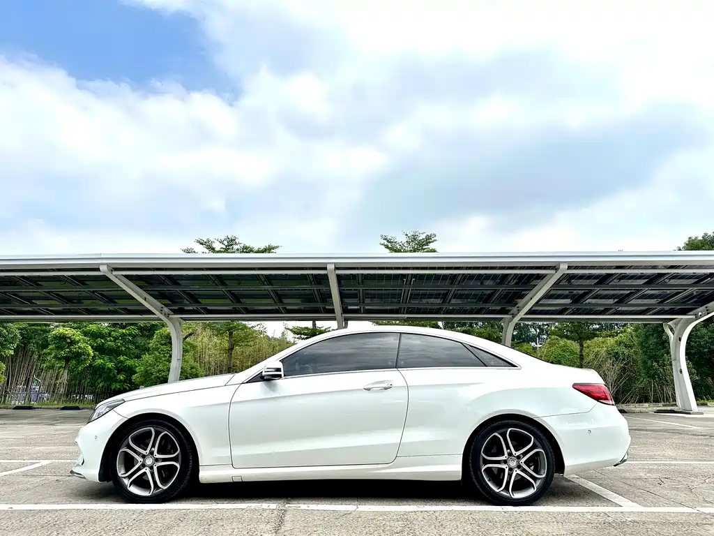 Mercedes-Benz E-Class (Import) — миниатюра 9