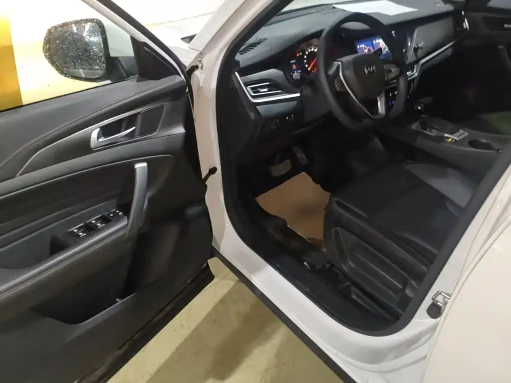 Changan CS35PLUS — миниатюра 16