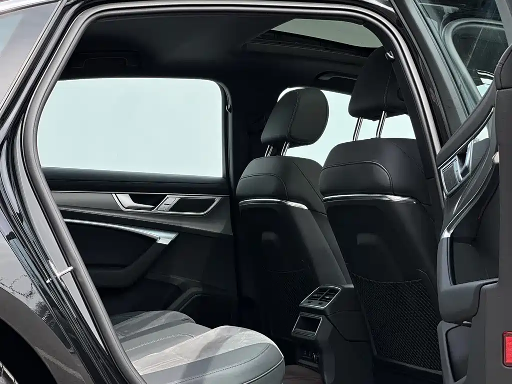 Audi A6L — миниатюра 10