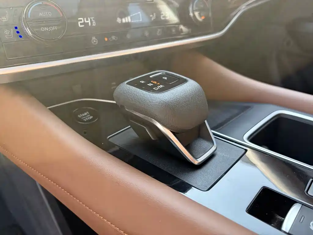 Nissan Teramont — миниатюра 13