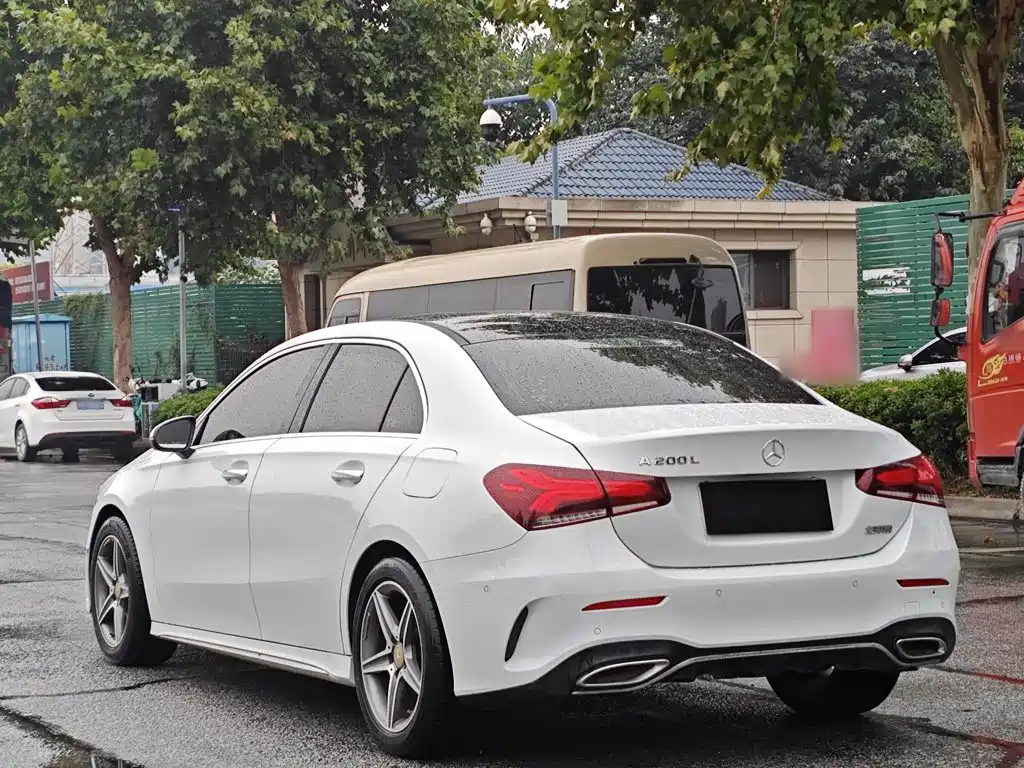 Mercedes-Benz A-Class — миниатюра 5