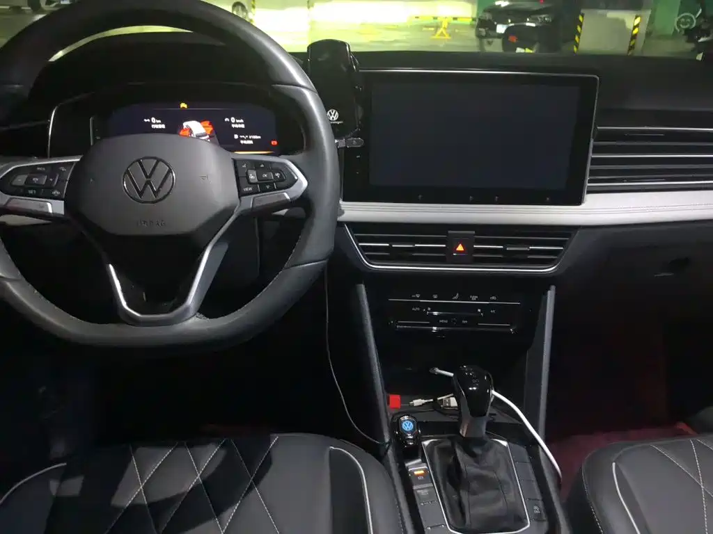Volkswagen Tiguan L — миниатюра 5