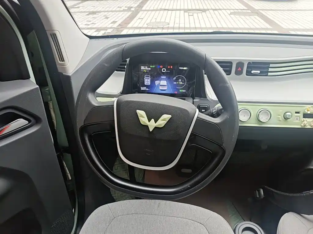 Wuling MINIEV — миниатюра 11