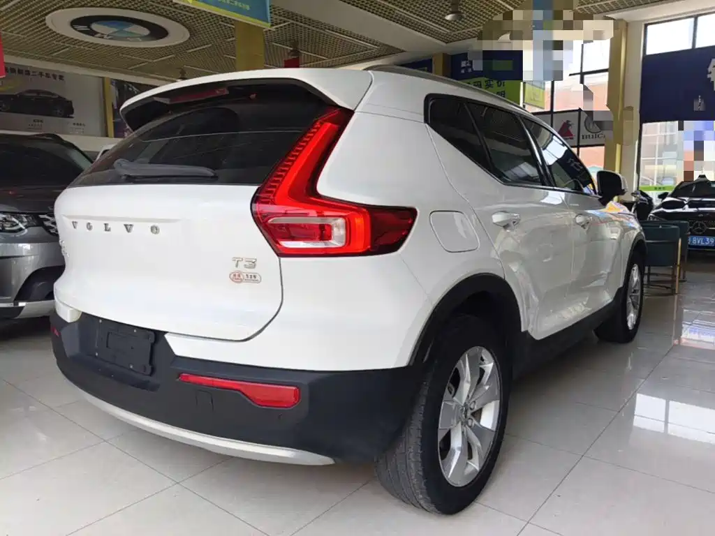 Volvo XC40 — миниатюра 7