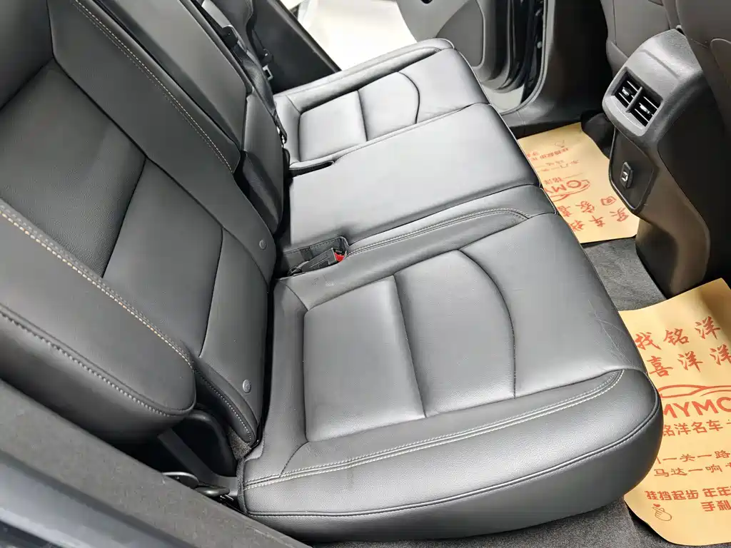 Chevrolet Equinox — миниатюра 10