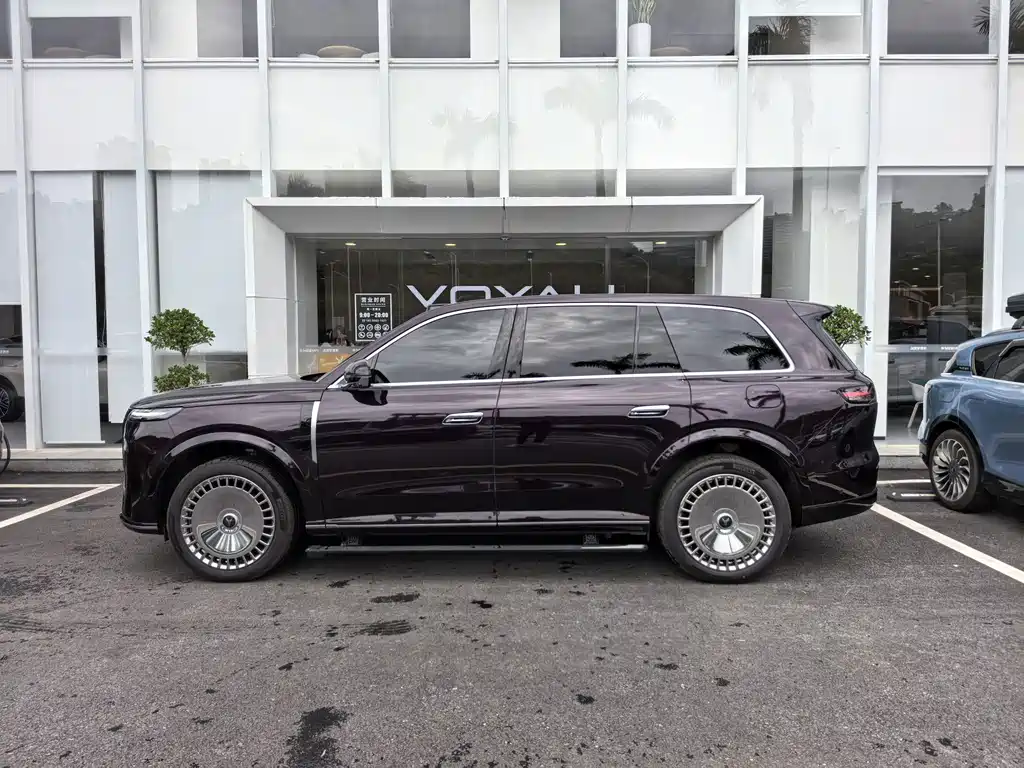 VOYAH Taishan — миниатюра 9