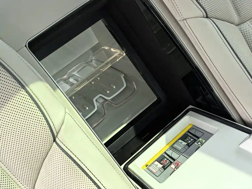 Audi A8 — миниатюра 17