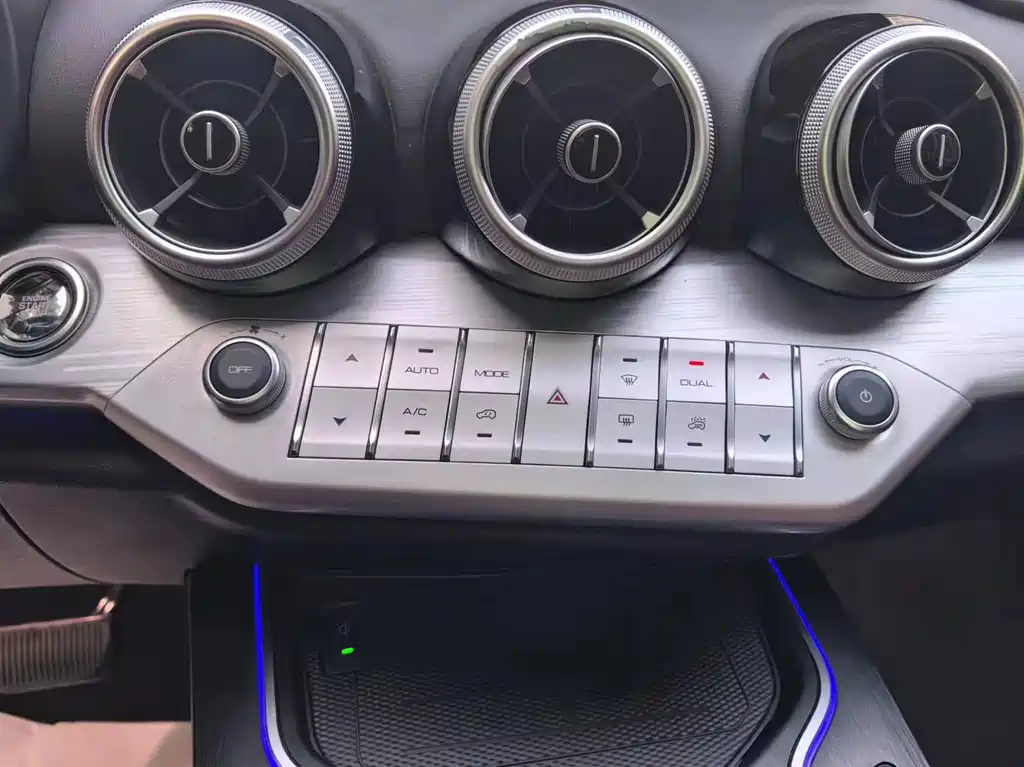 Wey Wey VV7 — миниатюра 9