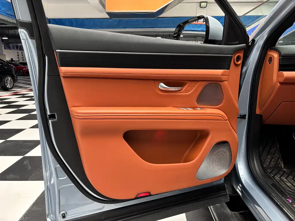 HONGMENG ZHIXING ASK THE WORLD M7