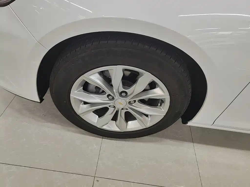 Chevrolet Malibu XL — миниатюра 23