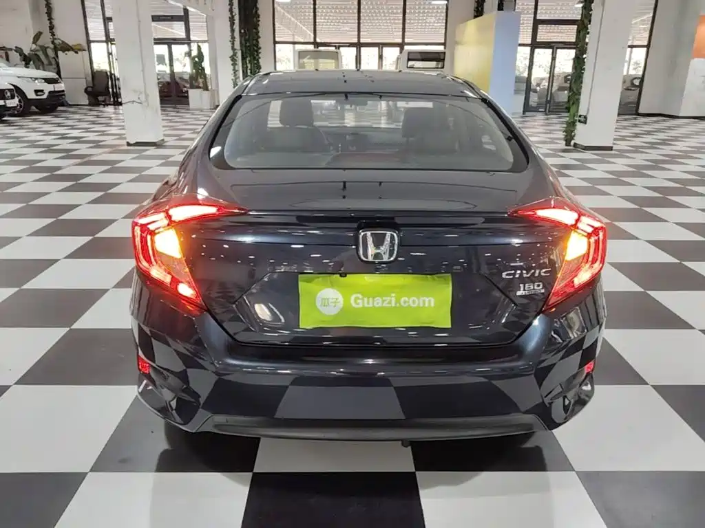 Honda Civic — миниатюра 6