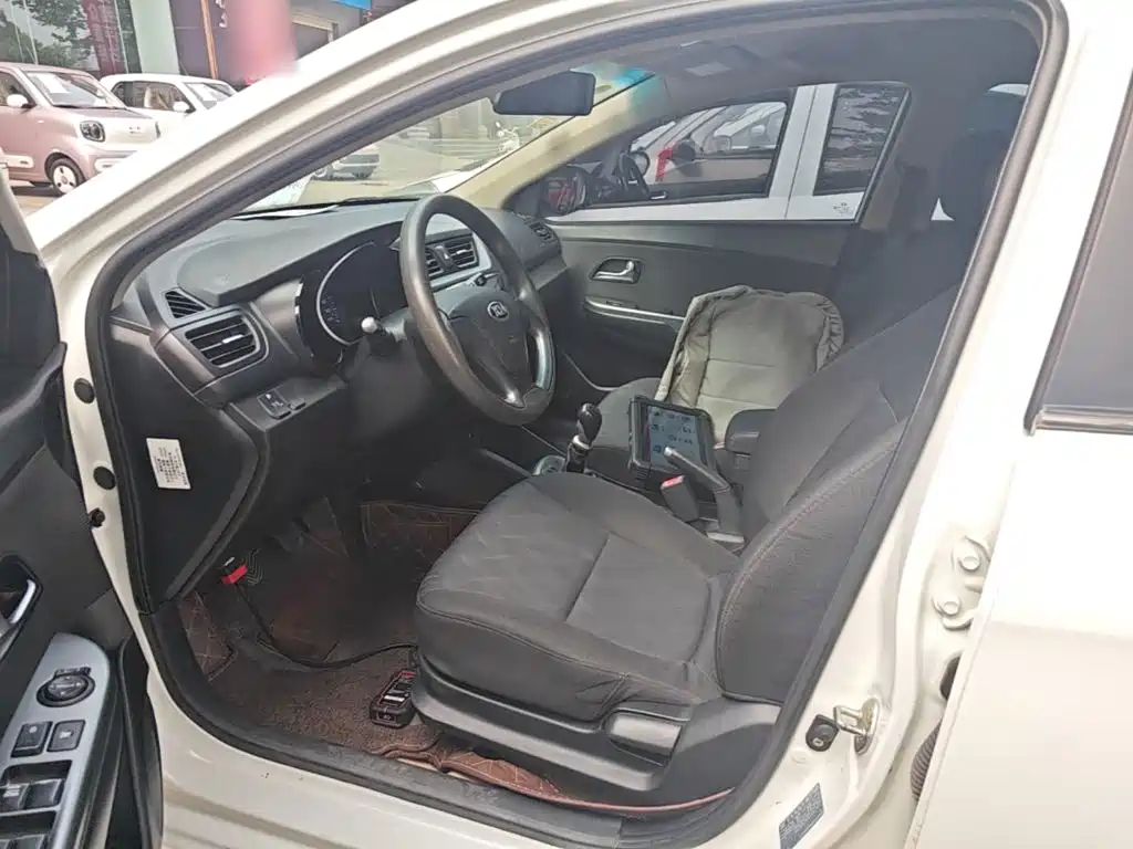 Kia K2 — миниатюра 15