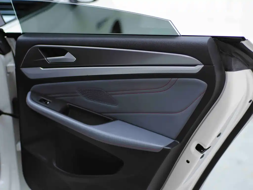 Volkswagen Lamando — миниатюра 22