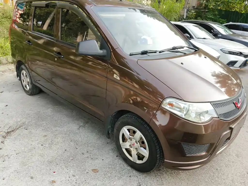 Wuling Hongguang — миниатюра 4