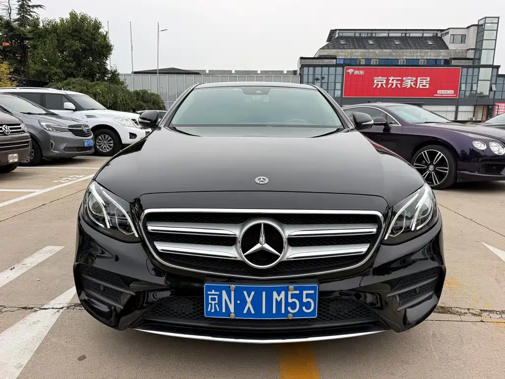 Mercedes-Benz E-Class — миниатюра 2