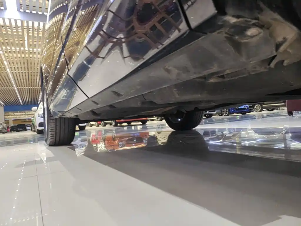 Volkswagen Touareg — миниатюра 22